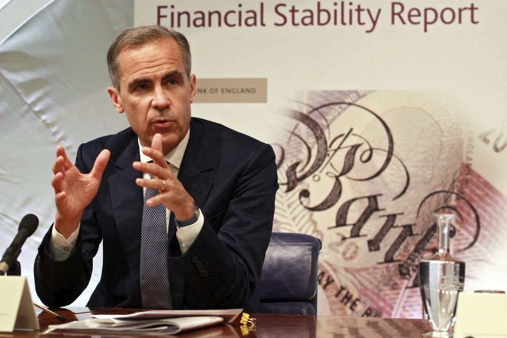 El gobernador del Banco de Inglaterra, Mark Carney, ofrece una rueda de prensa sobre su informe bianual relativo a la estabilidad financiera en Londres.