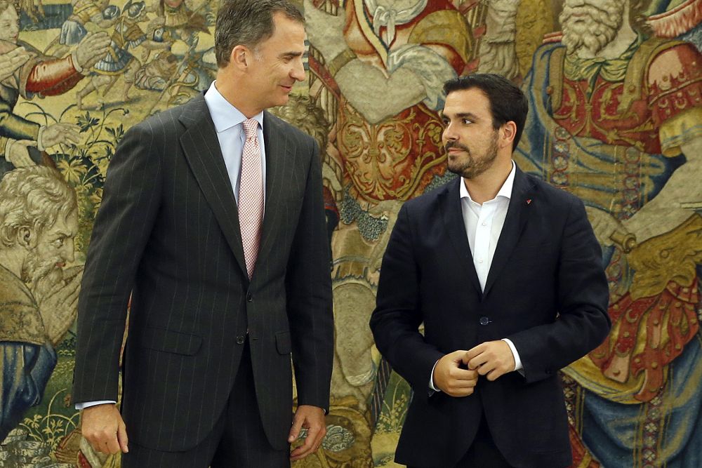 El rey Felipe recibe al coordinador federal de IU, Alberto Garzón, en el marco de su ronda de consultas con las formaciones políticas parlamentarias, esta tarde en el Palacio de la Zarzuela.