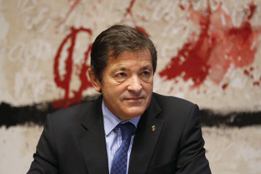 El presidente del Gobierno de Asturias y de la gestora del PSOE, Javier Fernández.