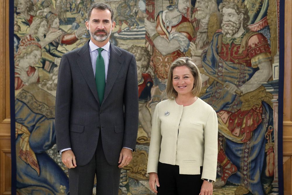 El rey Felipe VI recibe hoy en el Palacio de la Zarzuela a la diputada de Coalición Canaria, Ana Oramas.
