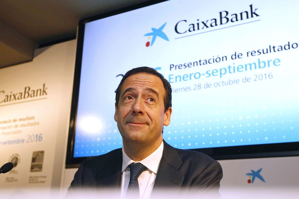 El consejero delegado de CaixaBank, Gonzalo Gortázar, durante la rueda de prensa en la se han presentado los resultados de la entidad bancaria.