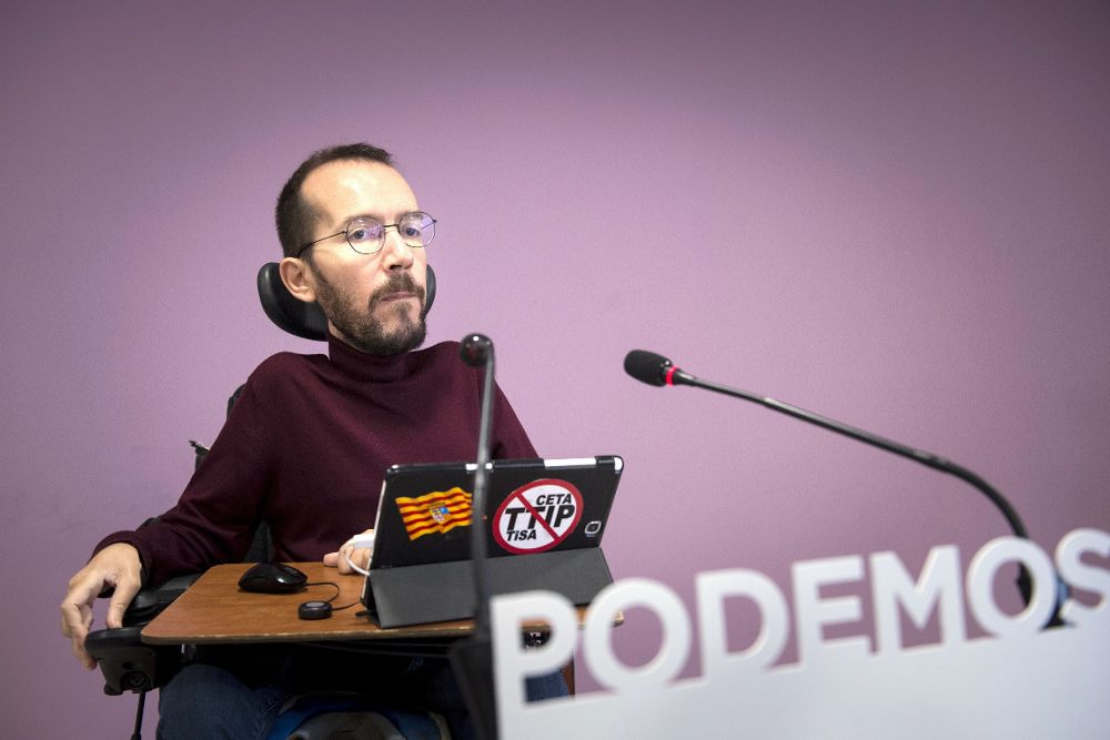 El secretario de Organización de Podemos, Pablo Echenique, durante la rueda de prensa que ha ofrecido hoy en Madrid tras la reunión del Consejo de Coordinación del partido.