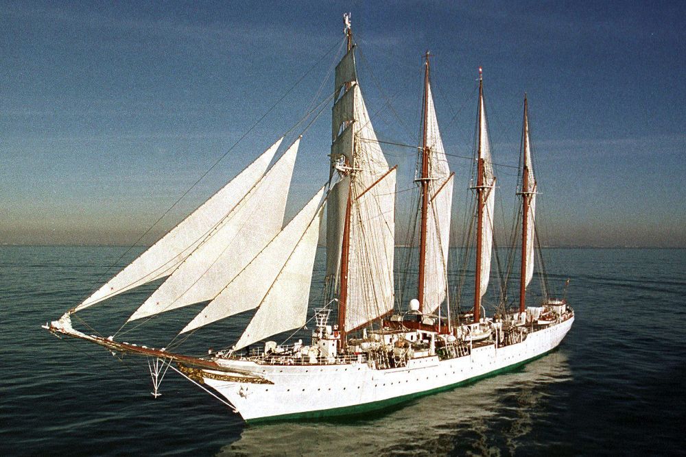 El buque escuela de la Armada española.
