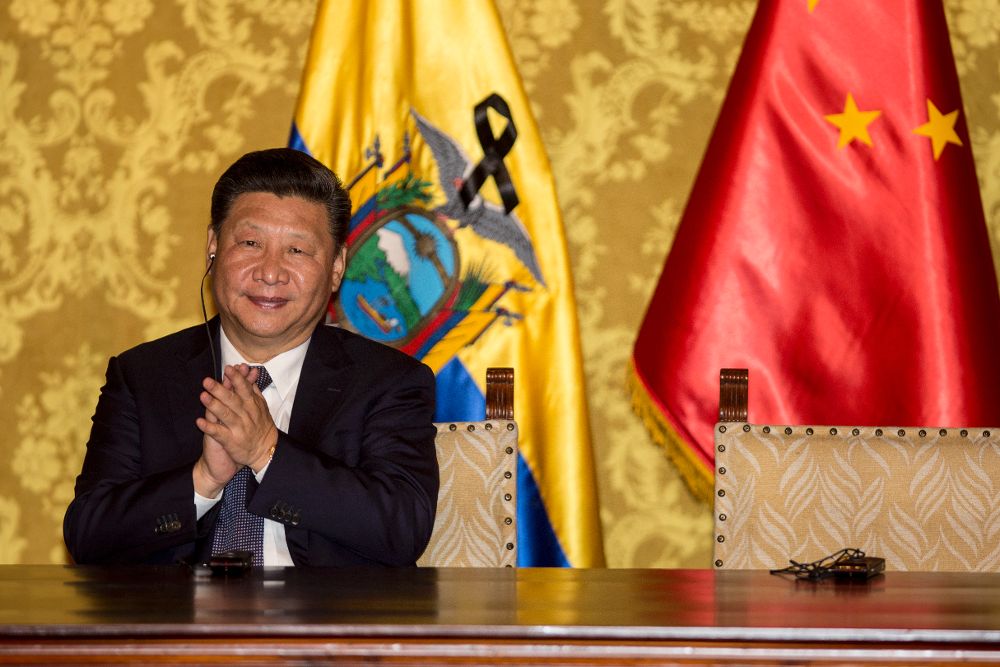 El presidente de China, Xi Jinping participa el 17 de noviembre de 20016, en una conferencia de prensa en Quito (Ecuador).