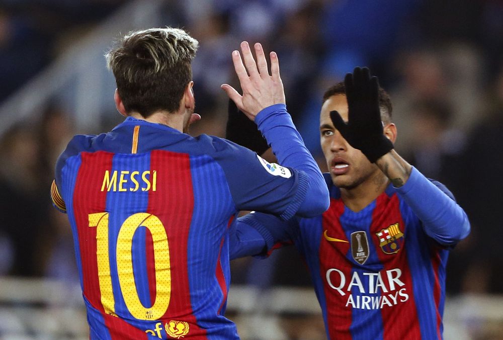 El argentino Leo Messi (i) y el brasileño Neymar.