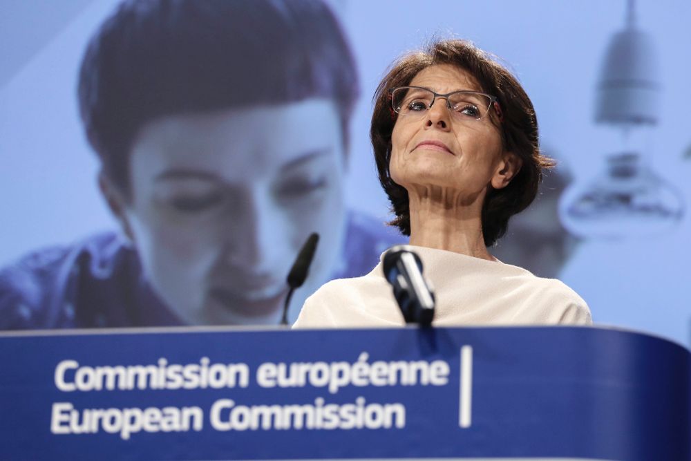 La comisaria europea de Empleo, Asuntos Sociales, Capacidades y Movilidad Laboral, Marianne Thyssen, ofrece una rueda de prensa en Bruselas (Bélgica).