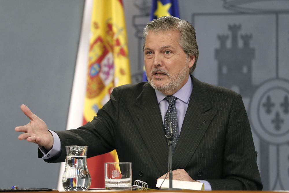 El portavoz del Gobierno, Íñigo Méndez de Vigo, durante la rueda de prensa posterior a la reunión del Consejo de Ministros .