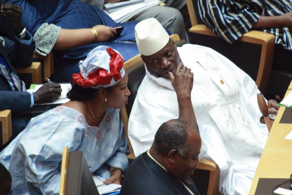 Yahya Jammeh (d) .