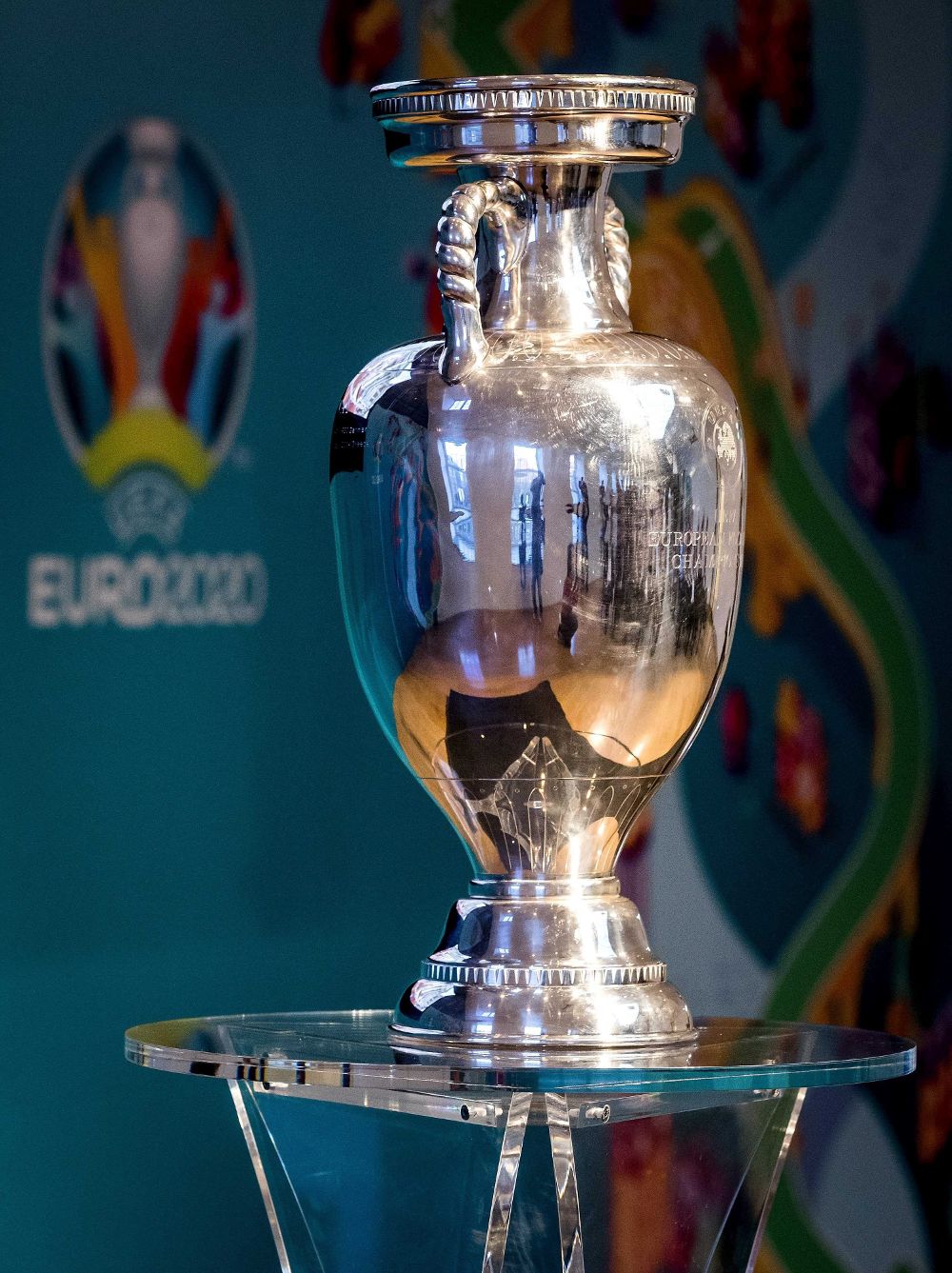 Vista del trofeo de la Eurocopa.