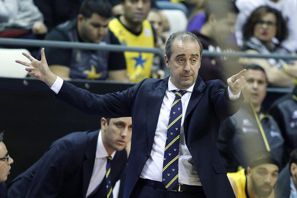 El entrenador del Iberostar Tenerife, Txus Vidorreta.