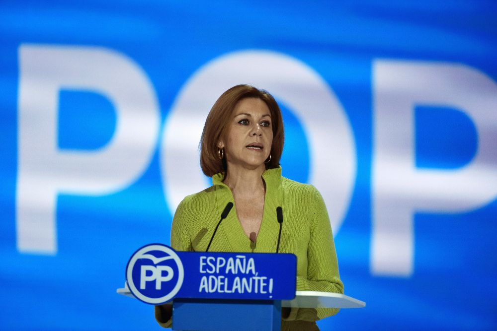 La secretaria general del PP, María Dolores de Cospedal, durante su intervención en el acto de clausura del XVIII Congreso nacional del Partido Popular.