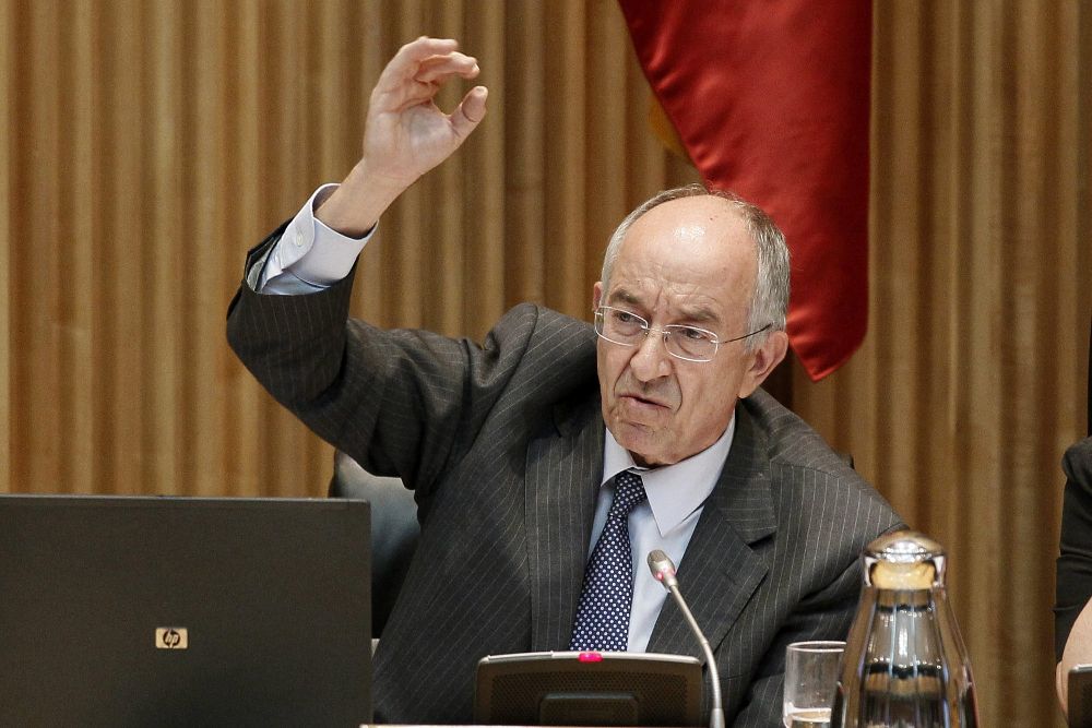 El exgobernador del Banco de España Miguel Ángel Fernández Ordóñez, durante su comparecencia en la subcomisión del Congreso que analiza la reestructuración del sector bancario.