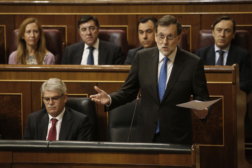 El presidente del Gobierno, Mariano Rajoy, durante la sesión de control al Gobierno que se celebra hoy en el pleno del Congreso de los Diputados.