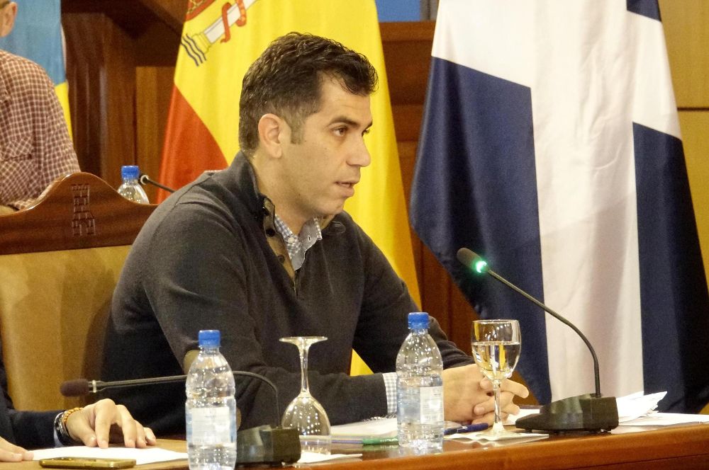 El portavoz del grupo municipal del PP, Juan Miguel Olivera, espera el apoyop unánime de la corporación.