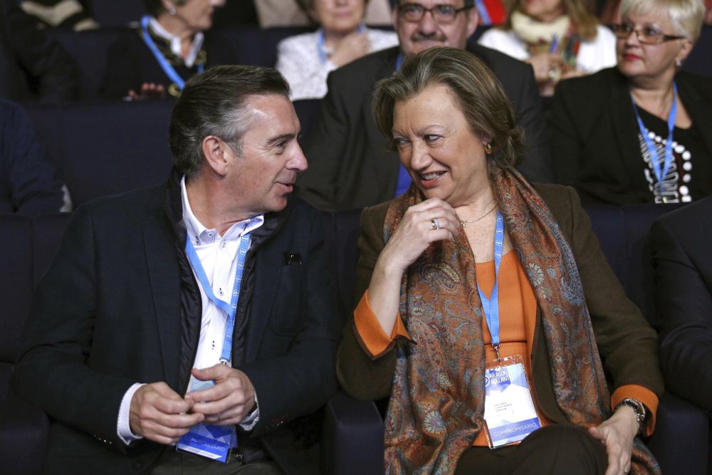 Luis María Beamonte con Luisa Fernanda Rudi.