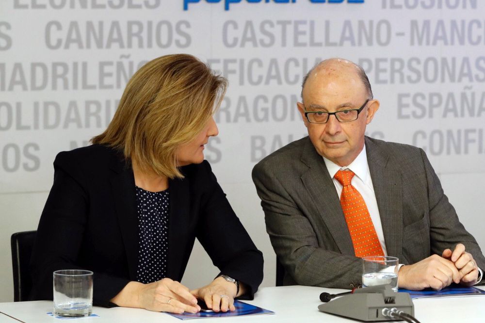 Los ministros de Empleo y Hacienda, Fátima Báñez y Cristóbal Montoro, respectivamente.