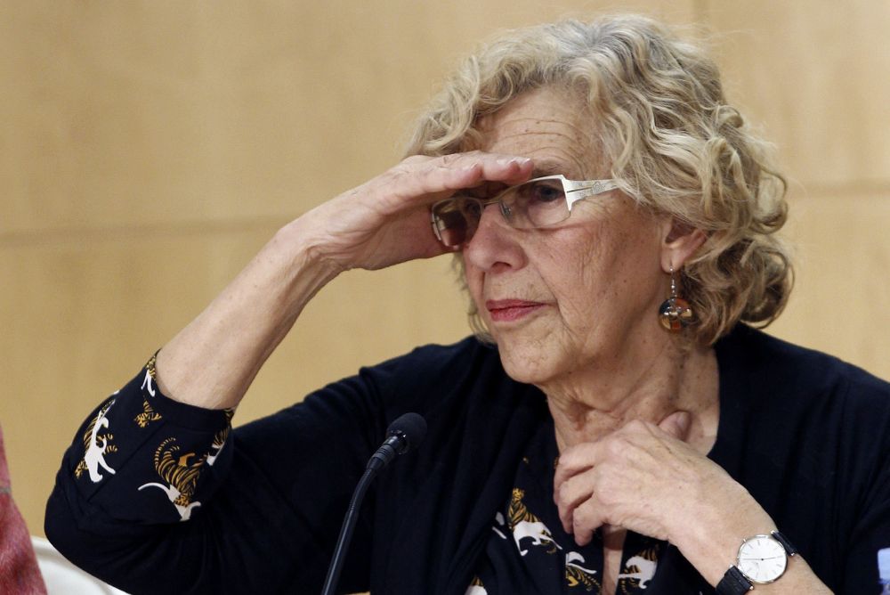 La alcaldesa de Madrid, Manuela Carmena, durante la rueda de prensa en la que anunció el releva de Celia Mayer.