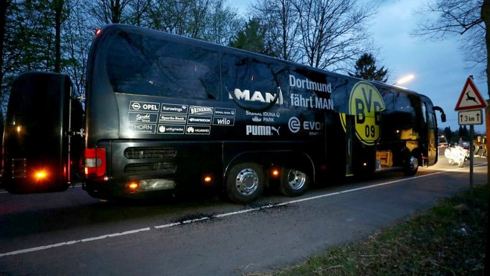 Vista del autobús del Borussia Dortmund.