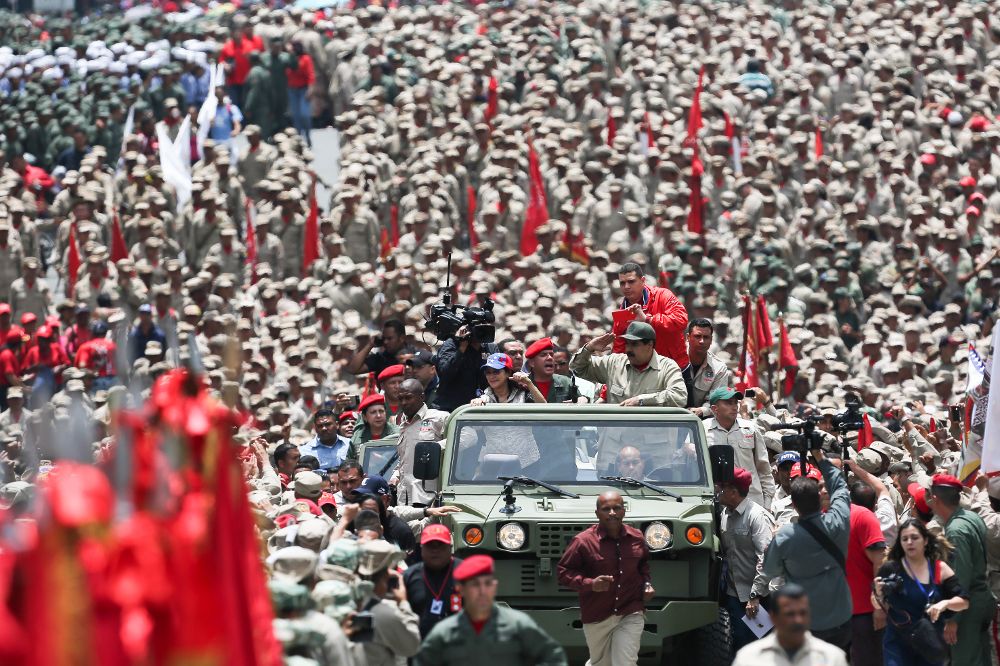 Miembros de la Fuerza Armada Nacional Bolivariana (FANB) el lunes 17 de abril de 2017, en la conmemoración del séptimo aniversario de la milicia en Caracas (Venezuela). 