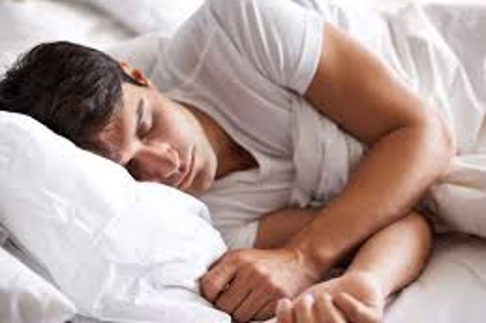 Dormir bien y suficientes horas es fundamental para mantener un buen estado de salud.
