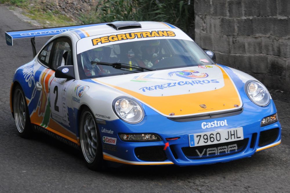 Javi Afonso parte con el número 2 en las puertas de su Porsche.