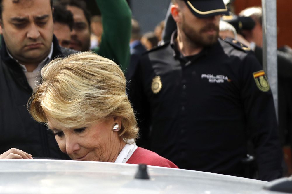 Esperanza Aguirre a la salida de la Audiencia Nacional en San Fernado de Henares, el pasado jueves.