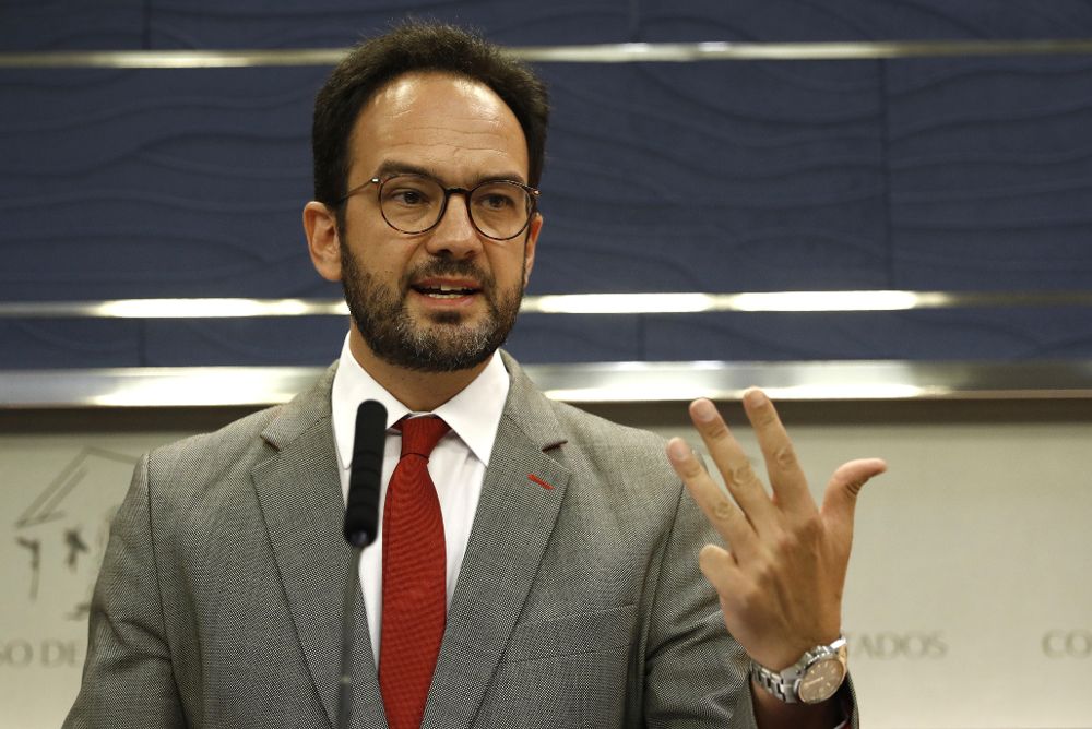 El portavoz paralamentario del PSOE, Antonio Hernando.