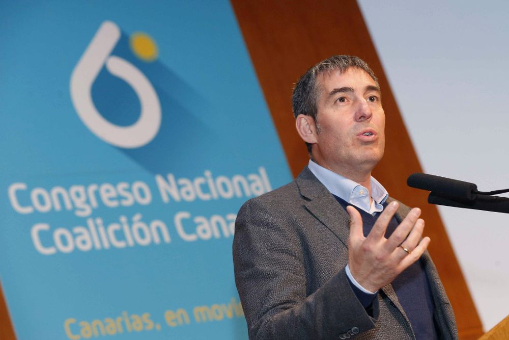 El presidente del Gobierno de Canarias, Fernando Clavijo, durante su intervención en el sexto Congreso Nacional de Coalición Canaria, que se celebra el fin de semana en Las Palmas de Gran Canaria.