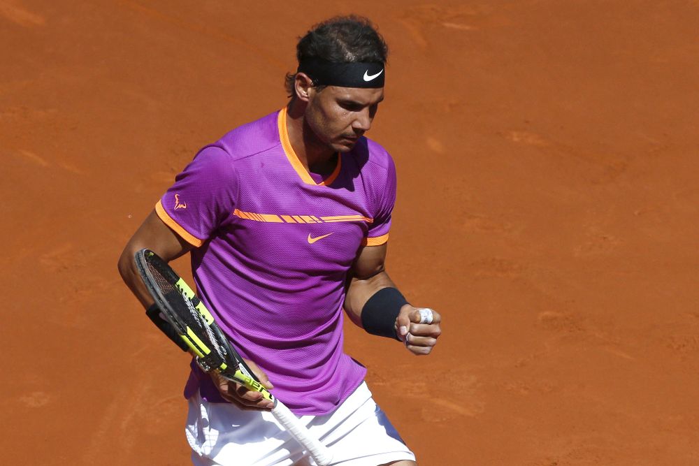 El tenista español Rafael Nadal en su partido ante el serbio Novak Djokovic de semifinales del Mutua Madrid Open en la Caja Mágica de Madrid.