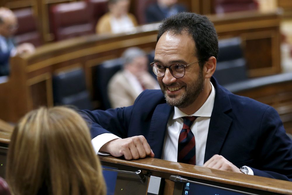 El todavía portavoz del PSOE en el Congreso de los Diputados, Antonio Hernando.