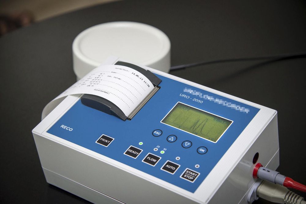 Un flujómetro, aparato que se utiliza para medir la intensidad del chorro de orina en urología.