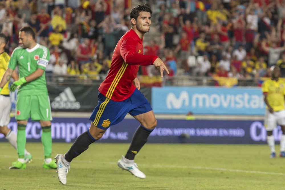 Álvaro Morata celebra su gol durante el encuentro amistoso que las selecciones de España y Colombia disputaron el miércoles.