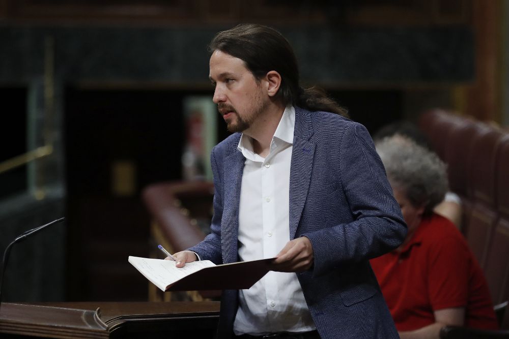 El líder de Podemos, Pablo Iglesias, durante su intervención esta tarde en el debate, en el pleno del Congreso, de la moción de censura.