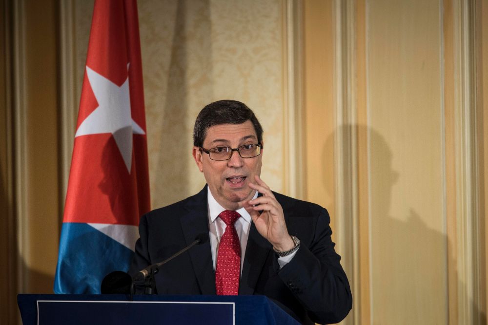 El ministro de Relaciones Exteriores de Cuba, Bruno Rodríguez, ofrece una rueda de prensa en Viena, Austria, hoy.