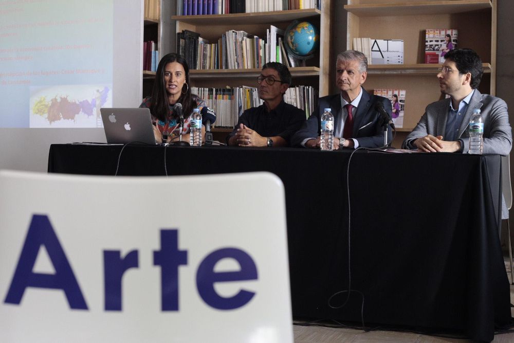 Dulce Xerach Pérez, Pepe Valladares, Francisco Linares y Pablo de Souza partiparon ayer en una rueda de prensa en el Círculo de Bellas Artes.