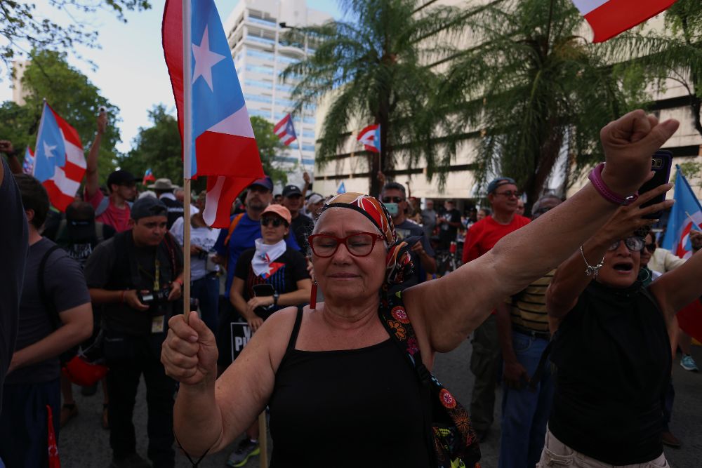 Manifestantes puertorriqueños a favor de la independencia del país de Estados Unidos el pasado 11 de junio, en San Juan.
