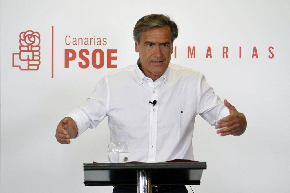 Juan Fernando López Aguilar, durante su intervención en el debate.