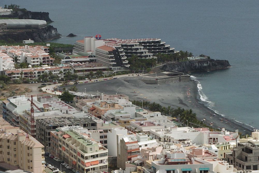Imagen de Puerto de Naos, una de la zonas más turísticas de la isla.