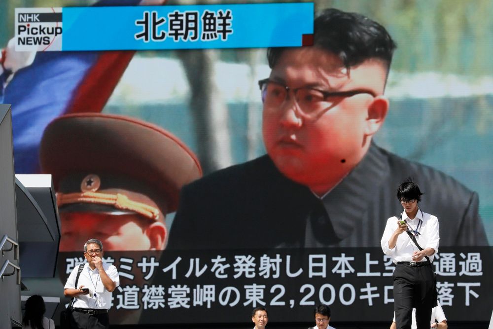 Kim Jong-un en una emisión de noticias de televisión hoy, viernes 15 de septiembre de 2017.