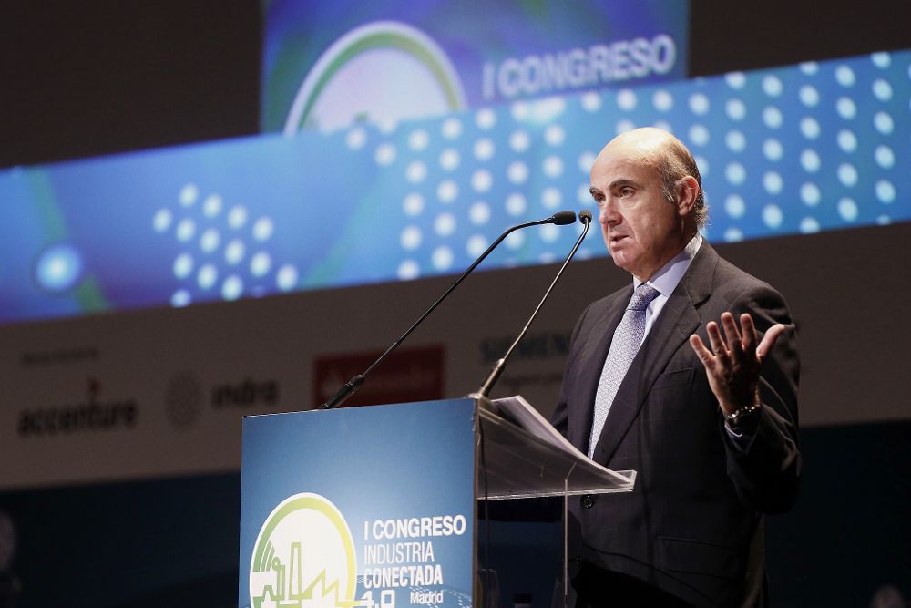 El ministro de Economía, Industria y Competitividad, Luis de Guindos, durante su intervención en el Primer Congreso de Industria Conectada 4.0.