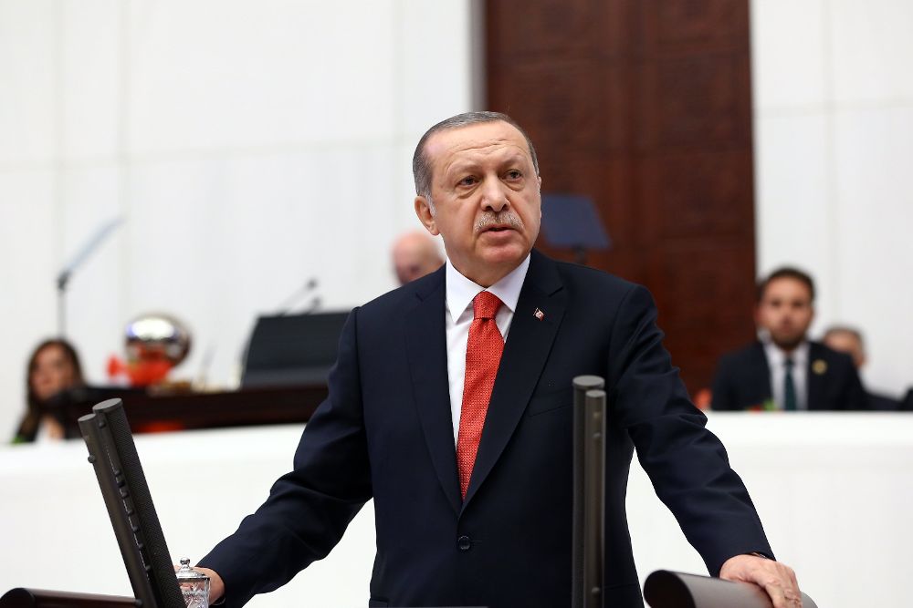 El presidente turco, Recap Tayyip Erdogan, hablando al Parlamento de su país el pasado domingo.