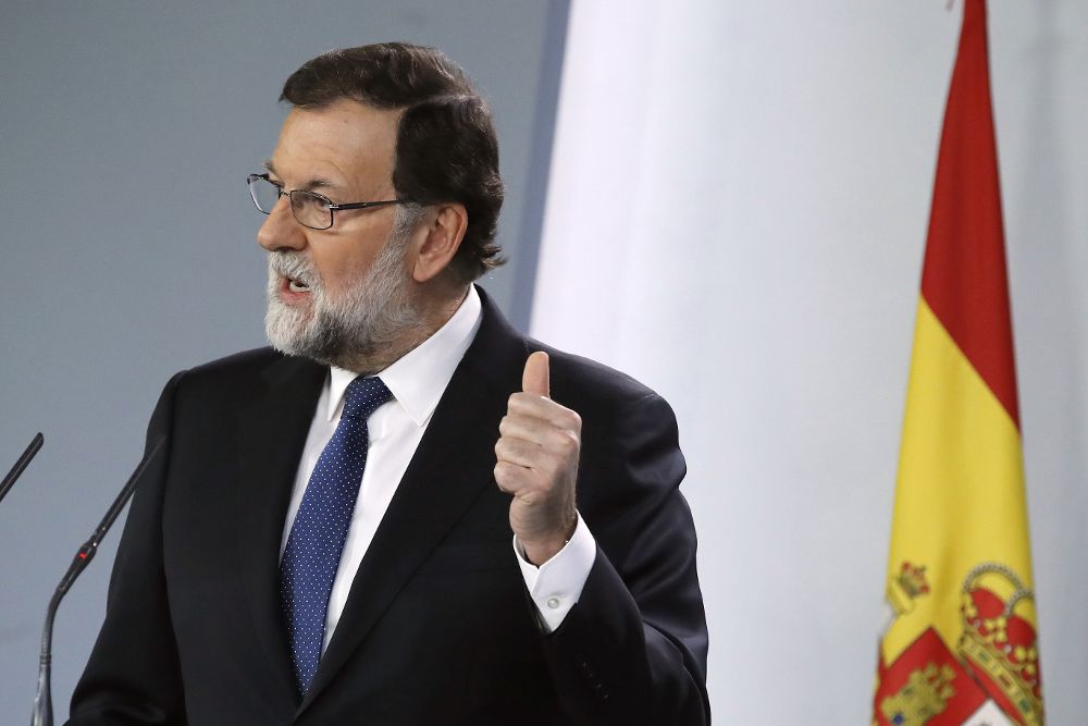 El presidente del gobierno Mariano Rajoy compareció para explicar la aplicación del Artículo 155 de la Constitución, tras el Consejo de Ministros extraordinario celebrado hoy.