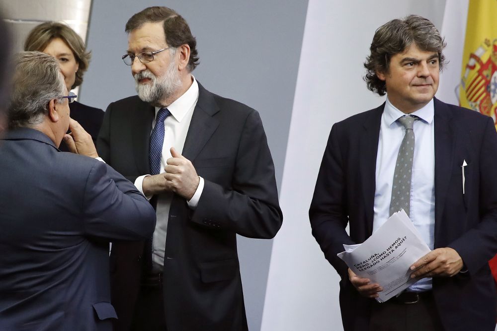 El presidente del gobierno Mariano Rajoy después de la comparecencia para explicar la aplicación del Artículo 155.