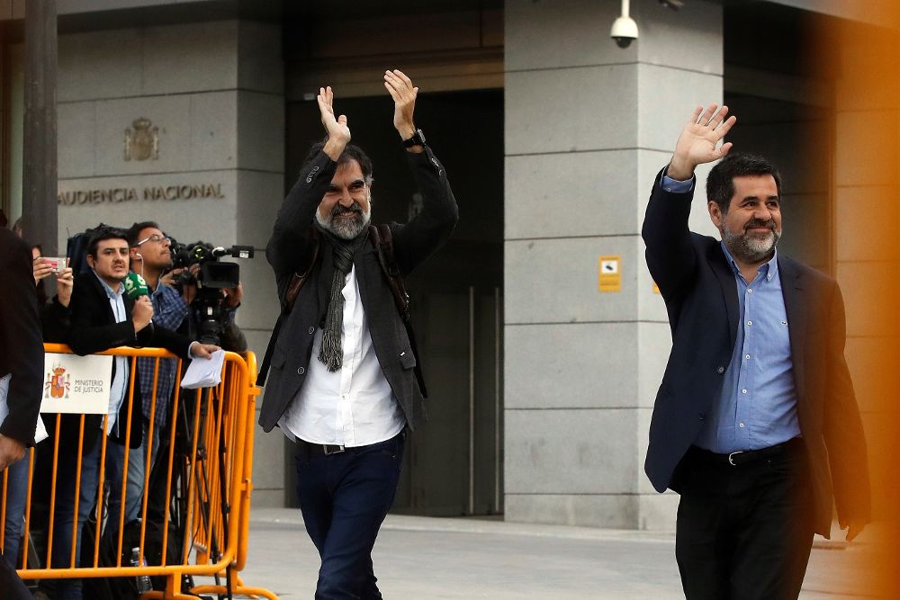 Los presidentes de la Asamblea Nacional Catalana, Jordi Sànchez, d., y de Òmnium Cultural, Jordi Cuixart.