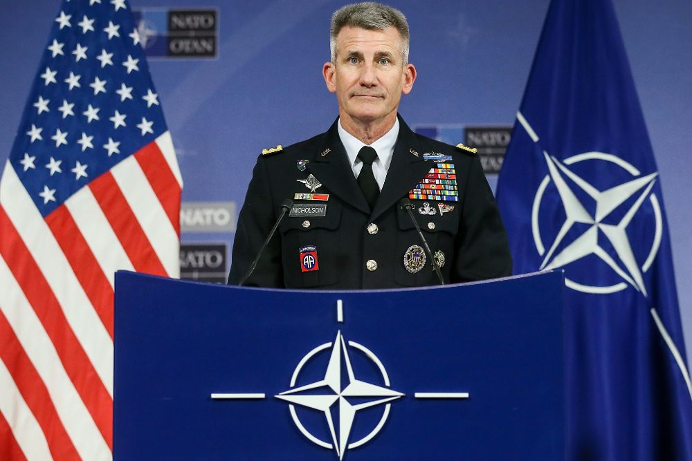 El jefe de los contingentes de Estados Unidos y de la OTAN en Afganistán, el general John Nicholson.