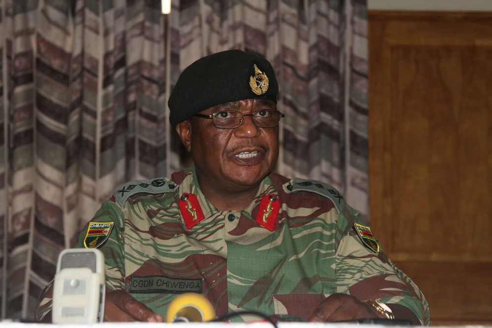 El comandante del Ejército Nacional de Zimbabue, Constantine Chiwenga.