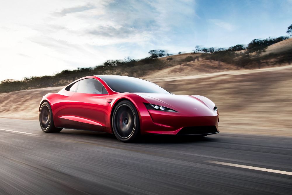 Nuevo deportivo eléctrico Roadster, de Tesla, que asegura tendrá casi 1.000 kilómetros de autonomía (620 millas).