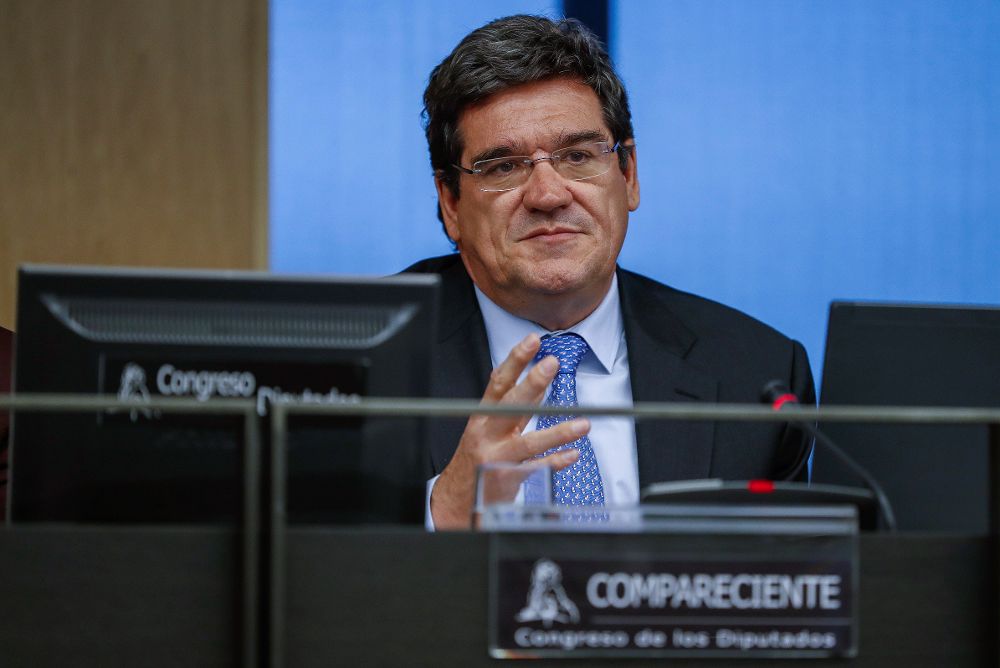 El presidente de la Autoridad Independiente de Responsabilidad Fiscal (AIReF), José Luis Escrivá, durante su comparecencia.