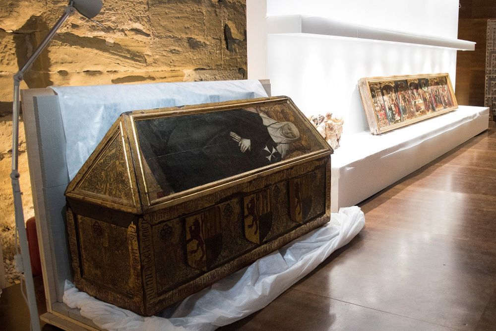 Algunos de los bienes que han sido trasladados desde el Museo de Lérida hasta el Monasterio de Sijena.
