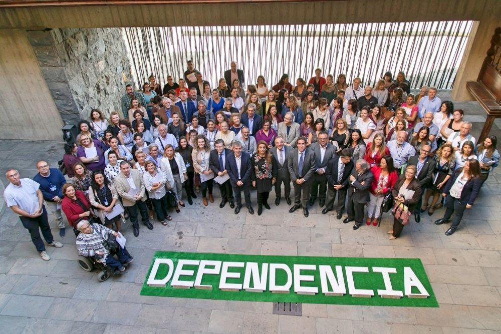 Participantes en el Congreso 'Retos de la Atención a la Dependencia en Canarias' el pasado domingo.